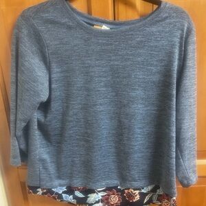 Ruby Rd. Petite-Med Blue Scoop Neck Top 3/4 Sleeves Stretch Layered Floral Hem